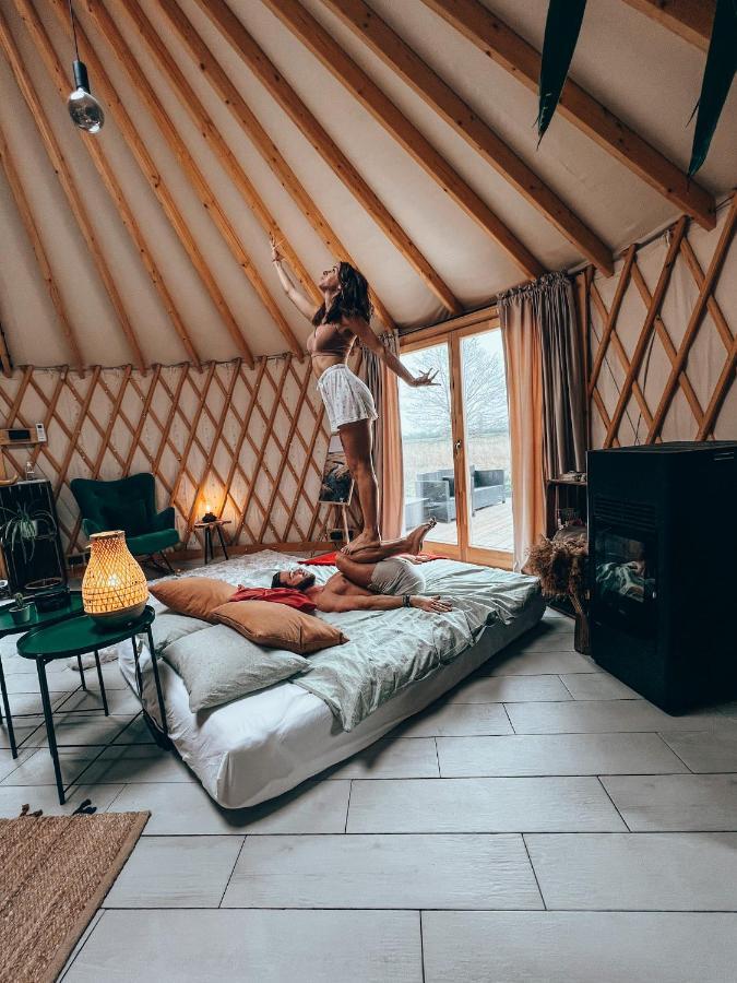 Jurty Glamping Ξενοδοχείο Gostynin Εξωτερικό φωτογραφία