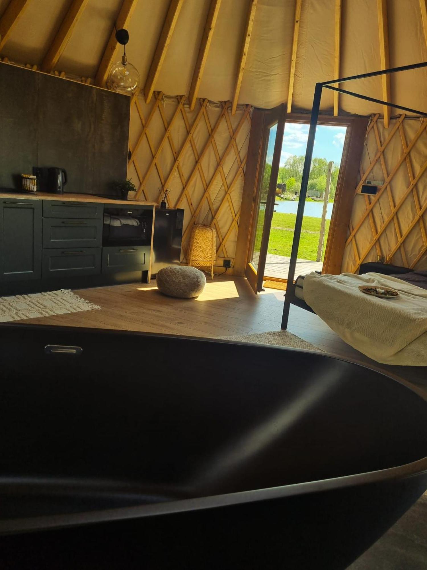Jurty Glamping Ξενοδοχείο Gostynin Εξωτερικό φωτογραφία